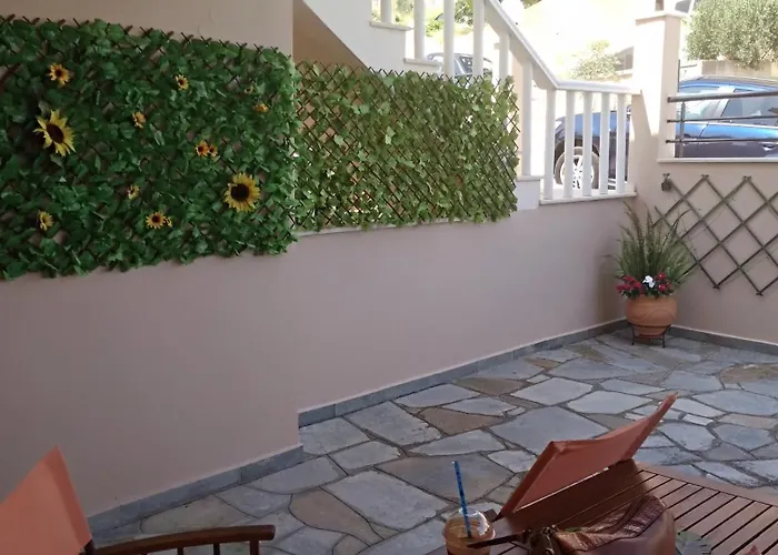 Iris Deluxe Suites 3